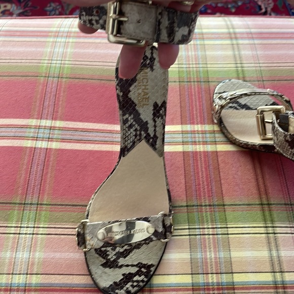 MICHAEL Michael Kors python sandals with gold trim. Size 8.5M Beautiful! - Picture 4 of 7